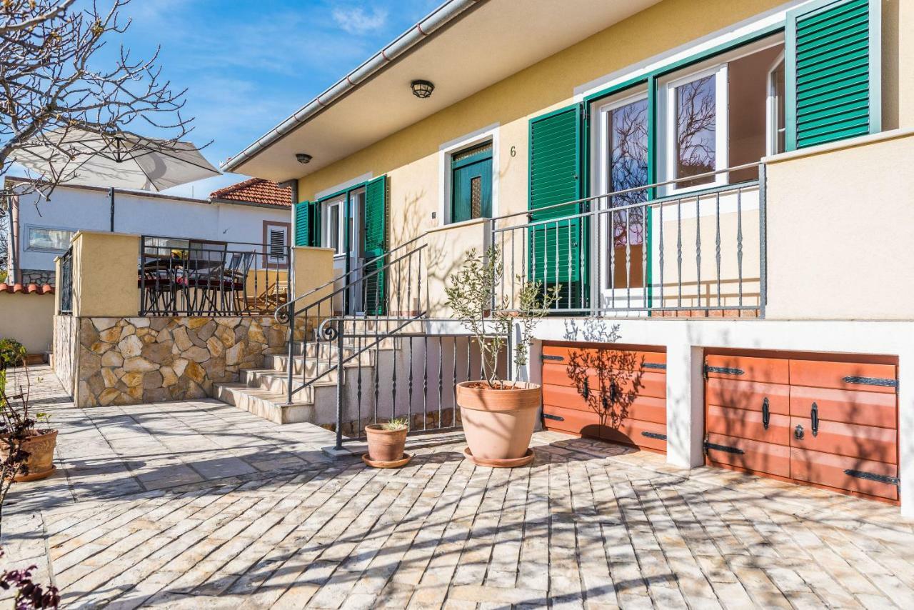 Holiday House Lavanda ヴーシ エクステリア 写真