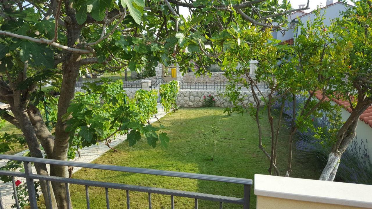 Holiday House Lavanda ヴーシ エクステリア 写真