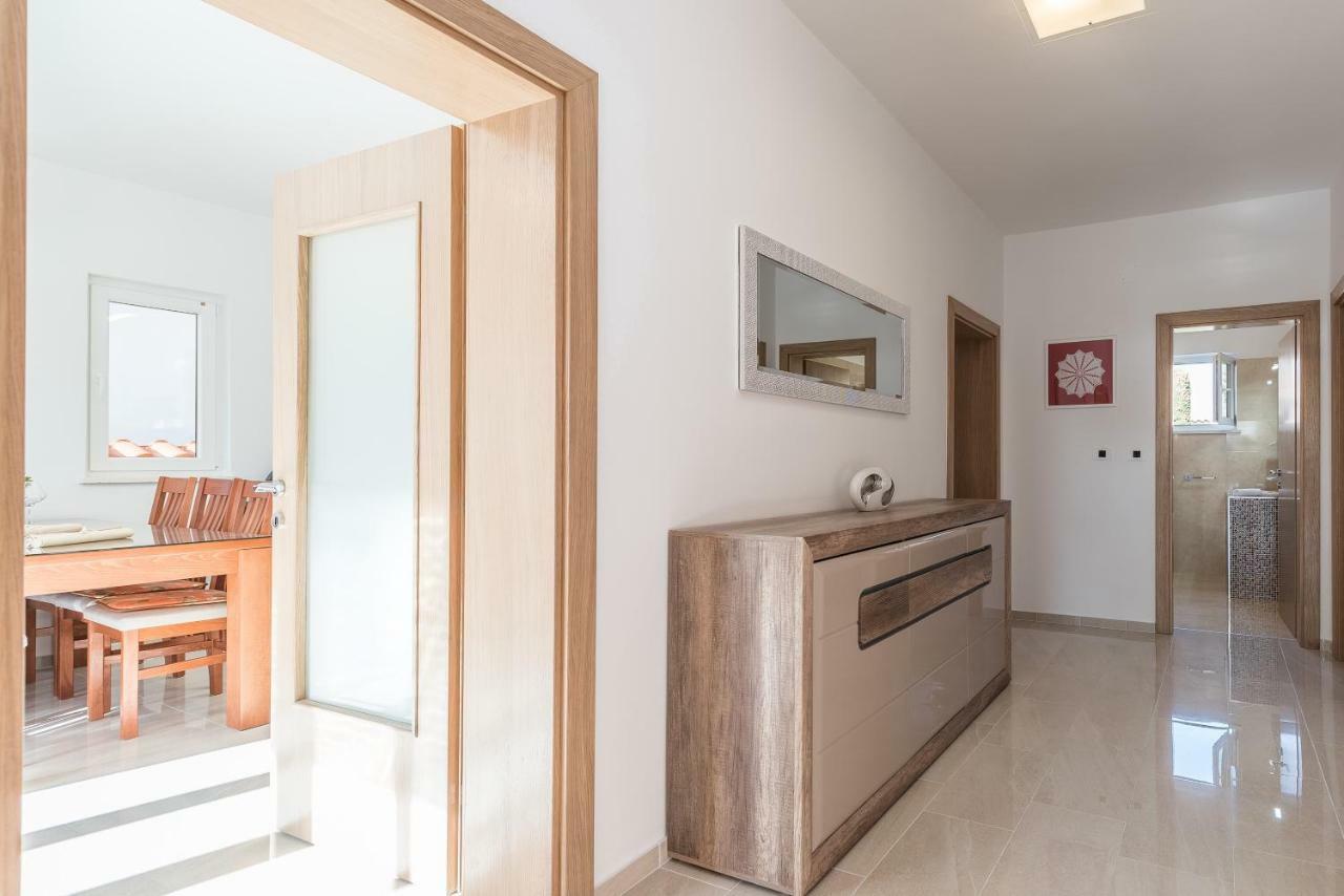 Holiday House Lavanda ヴーシ エクステリア 写真